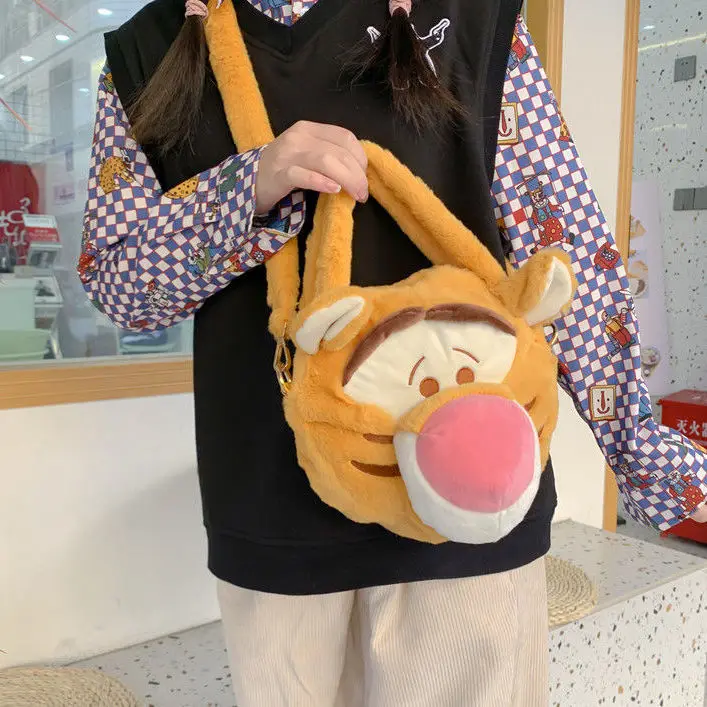 Disney Tigger 2022 New Girls Plush Doll Cute Large Capacity Messenger Bag Travel Lightweight Outdoor Leisure Handbag