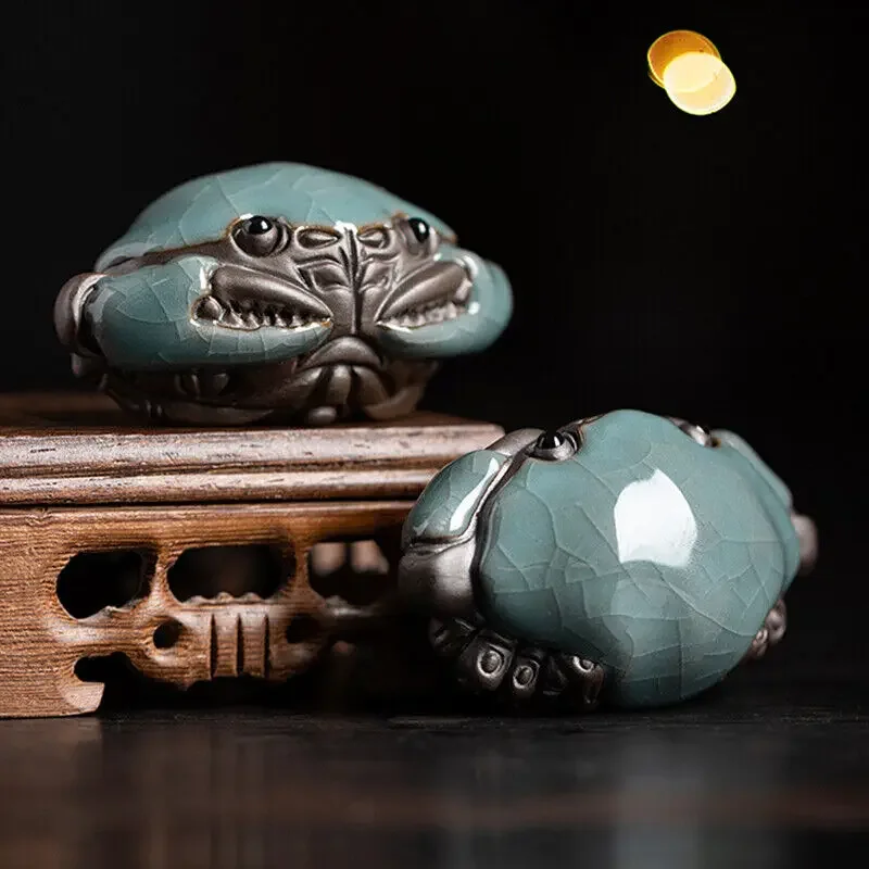 

Керамическая статуэтка краб для чайной церемонии