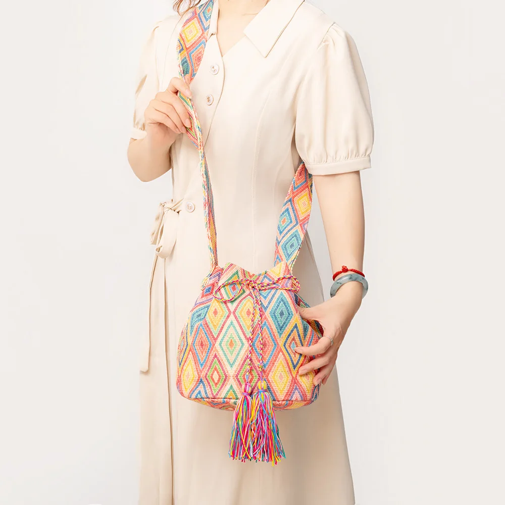 Bohemian Canvas Bucket Bag Designer Bags for Women Tassel Shoulder Bag Ethnic Style Crossbody Bags for Women 2023 Purses Tote