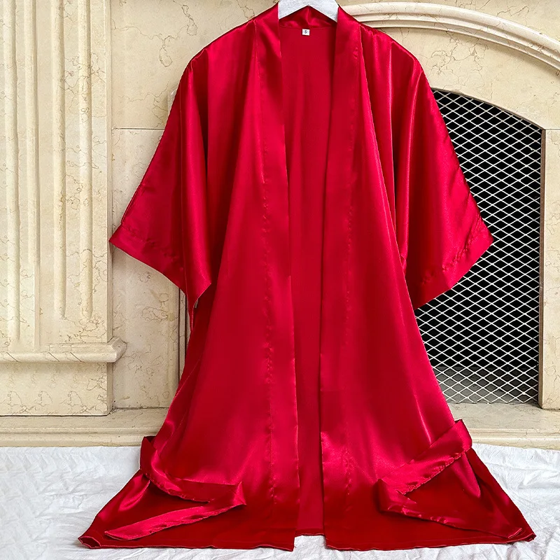 Женский шелковый халат с V-образным вырезом и поясом цвет в ассортименте