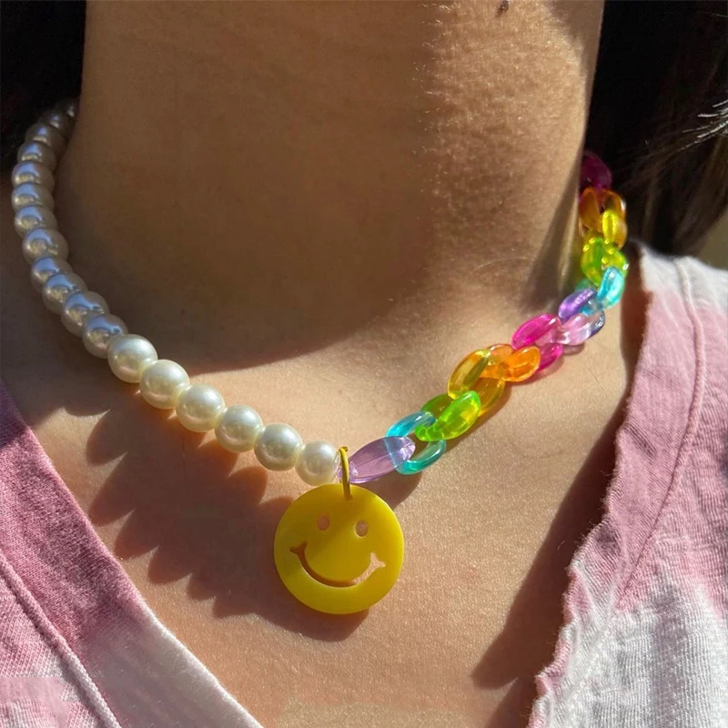 

Y2K Accessories Rainbow Beads Smiley Necklace Harajuku Aesthetic Pearl Pendant Necklace for Women Egirl Jewelry Korean Fashion