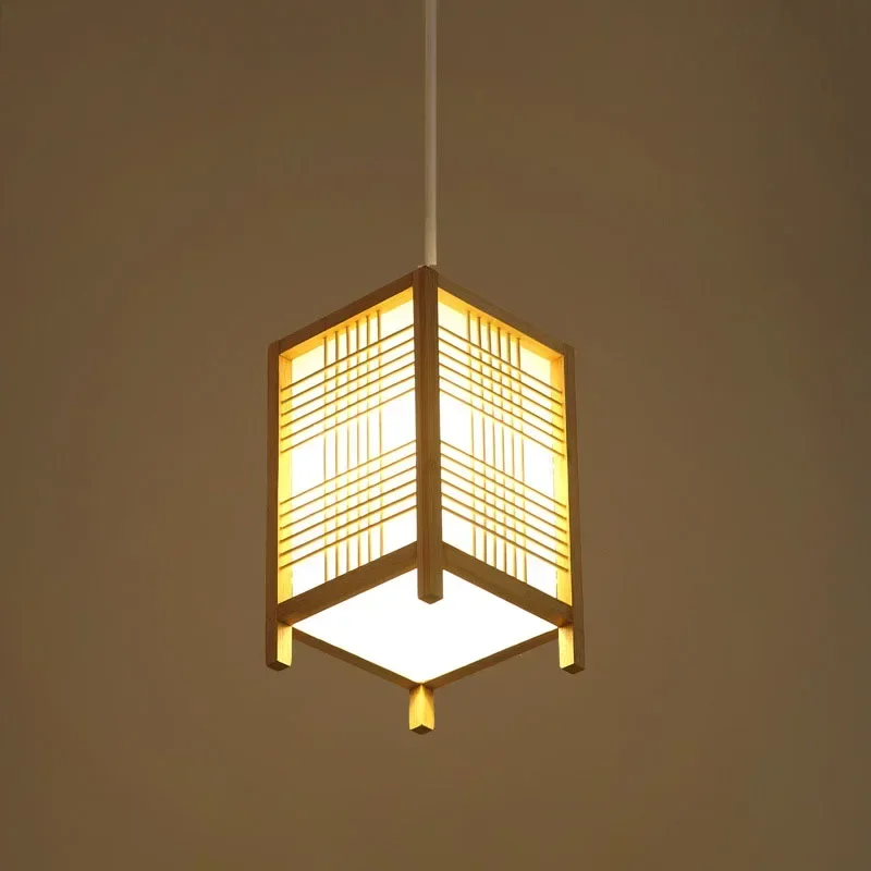 

Деревянная подвесная лампа IWP