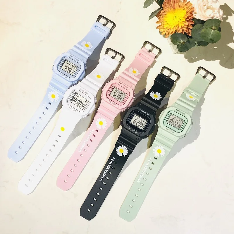 Daisy electronic watch female ins wind super fire middle school students couples waterproof unicorn simple luminous watch