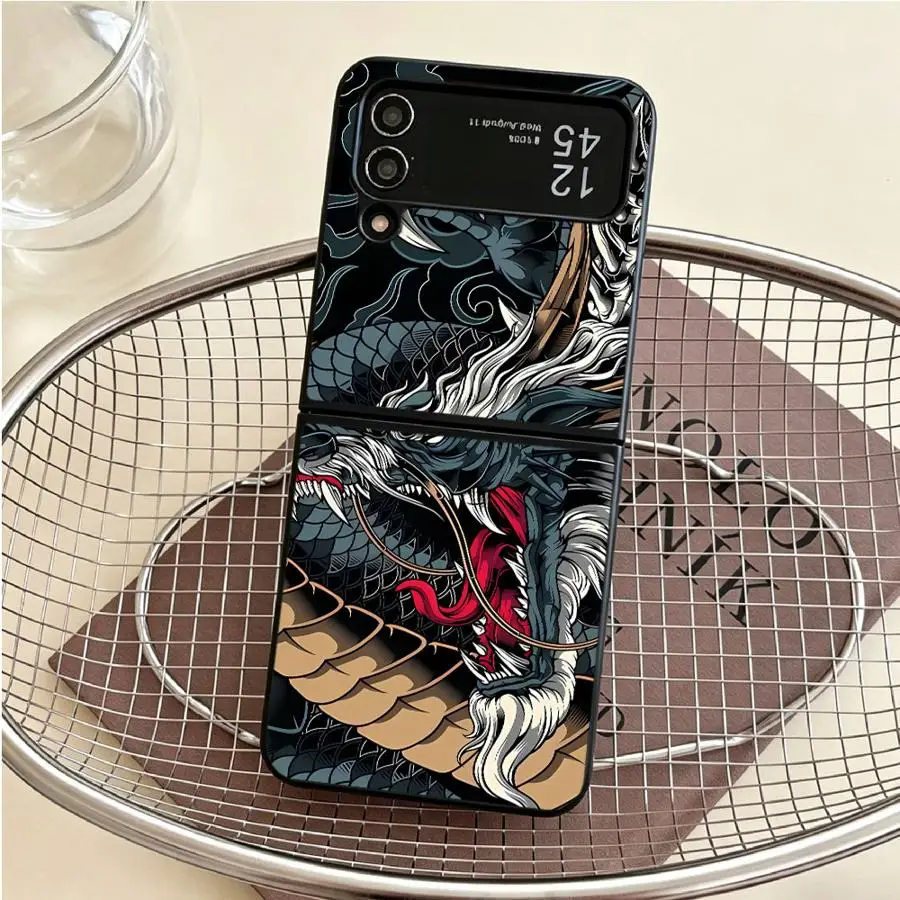 Фото Чехол-накладка для Samsung Galaxy Z Flip 7 6 5 4 3 Flip4 Flip3 Flip6 Flip7 FE Flip5 с дизайном Дракон №4