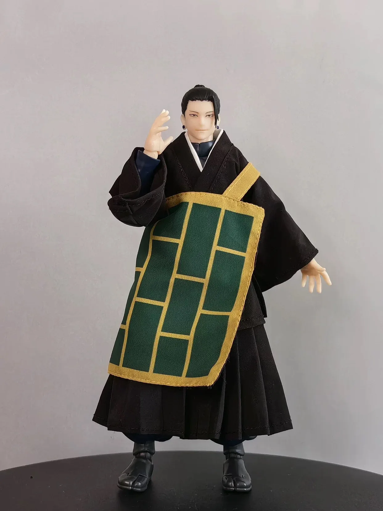 Фото Фигурка Jujutsu Kaisen SHF Гето Сугуру в даосской робе (Касая), аниме-фигурка 1/12, модель, аксессуары, игрушки, тканевая одежда №1