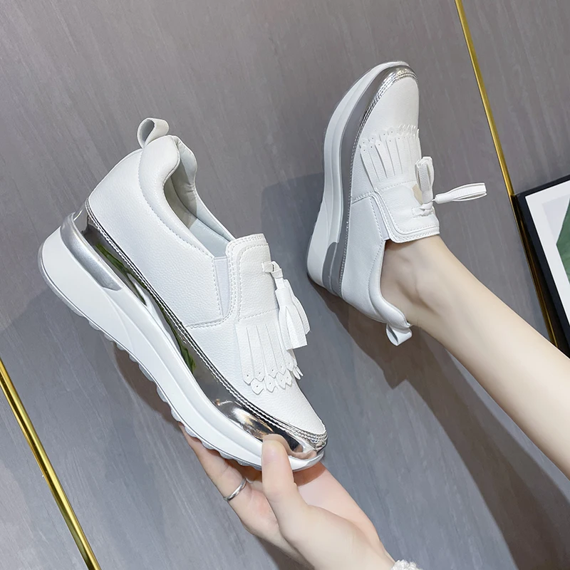 

Женские вулканизированные кроссовки 2022, модные удобные лоферы на платформе с бахромой, женская повседневная обувь на платформе