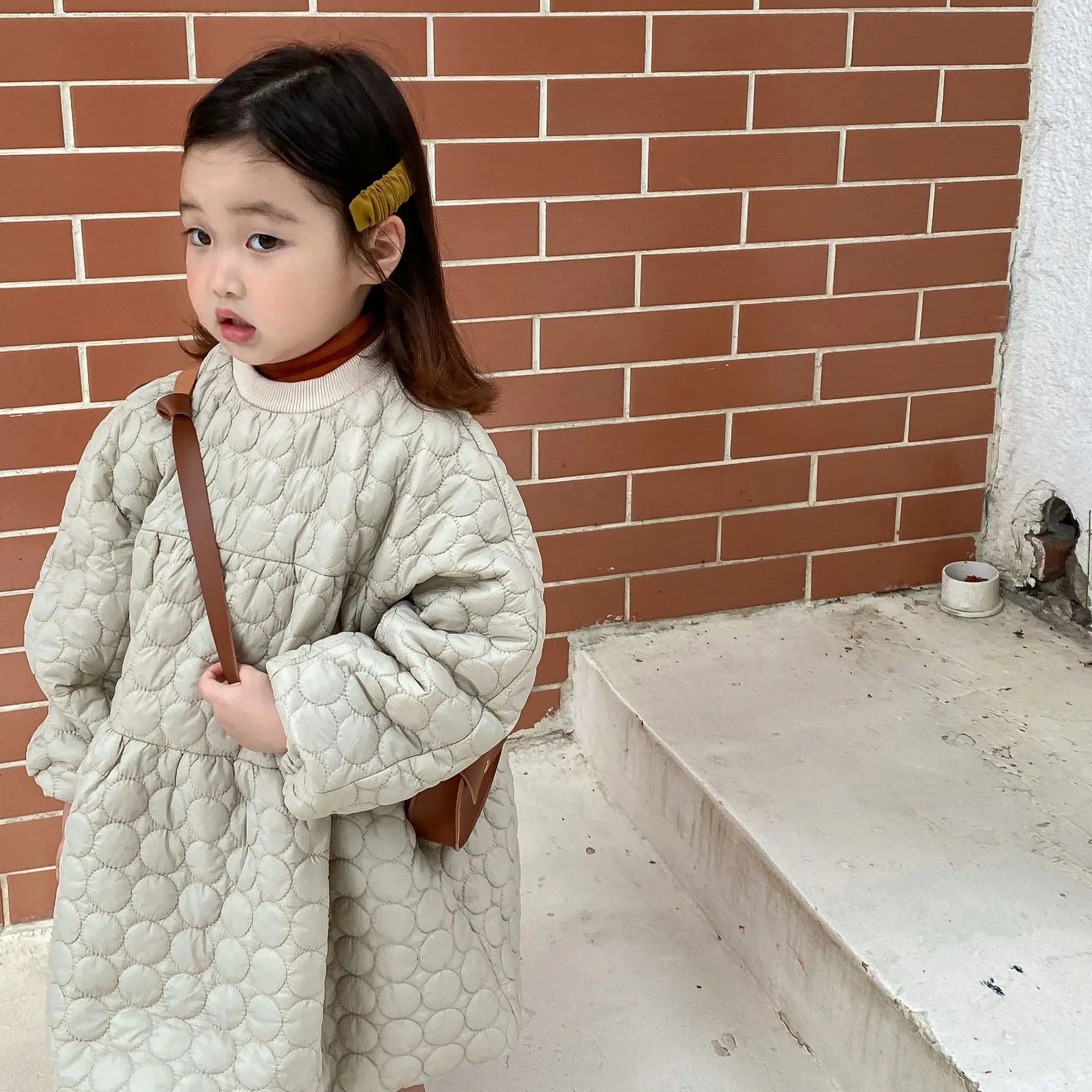 

Платье для девочек, новинка зимы 2023, милое корейское Хлопковое платье с хлопковой подкладкой и зажимом, платье принцессы с пузырьковыми рук...