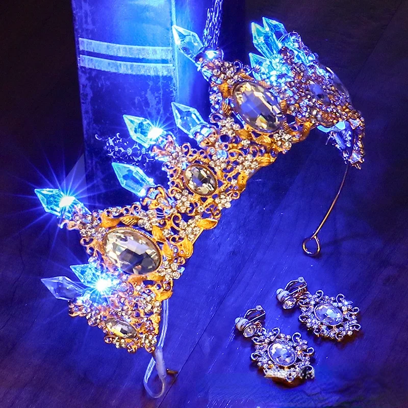 

Светящаяся корона для девочки