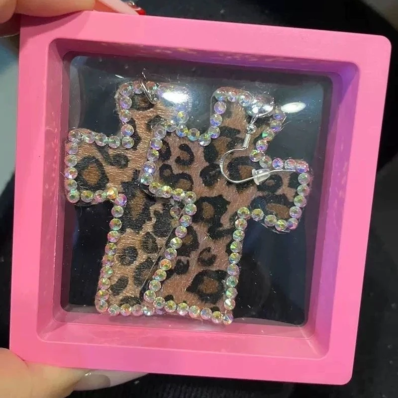 Женские серьги с леопардовым принтом Y2K