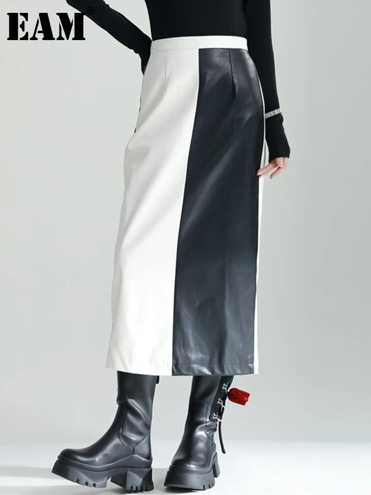

[EAM] High Waist Black White Color-block Pu Leather Long Half-body Skirt Women Fashion Tide New Spring Autumn 2023 1DF2625