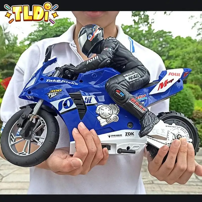 игрушечный мотоцикл на пульте управления