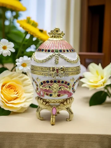 Коллекционная шкатулка Faberge из металла