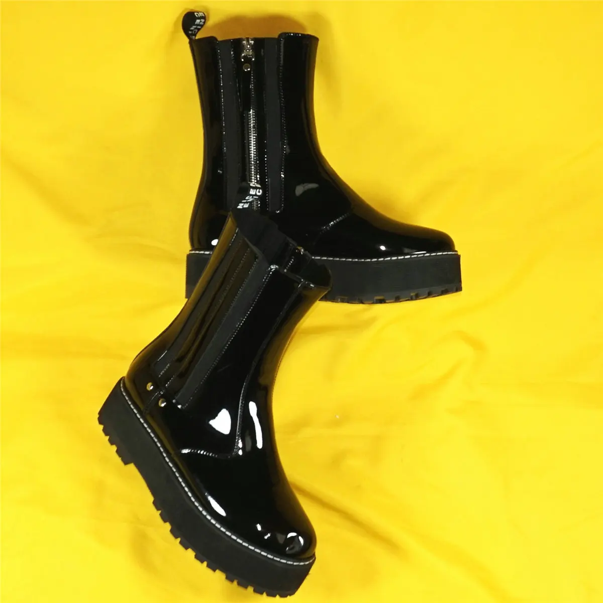 Winter Warm Platform Pumps Shoes Women Black Patent Leather Ankle Boots Female High Top Round Toe Fashion Sneakers Casual Shoes