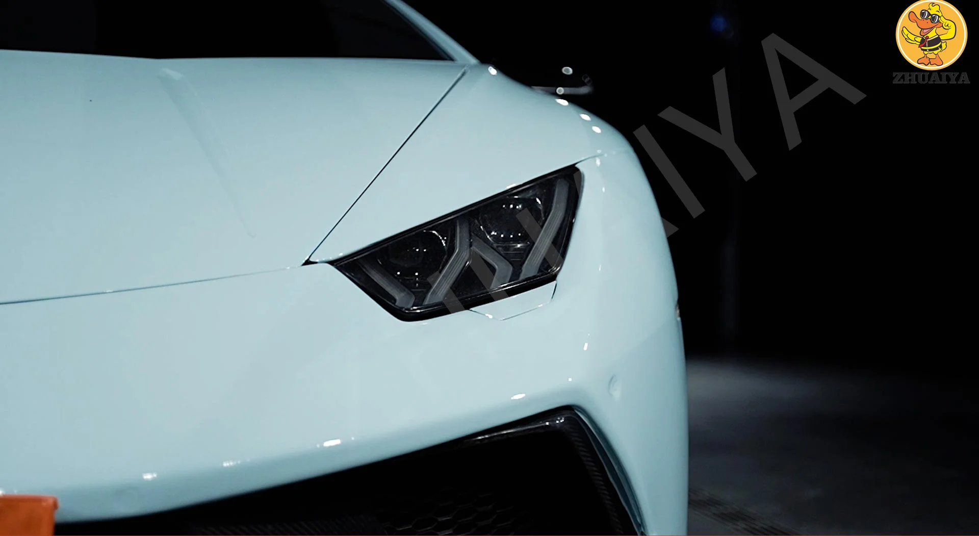 Рисунок 2 - Высококачественные автомобильные наклейки из ТПУ