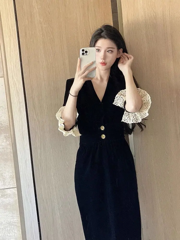 Korejepo Черное легкое роскошное платье в стиле Хепберн с длинными рукавами 2024