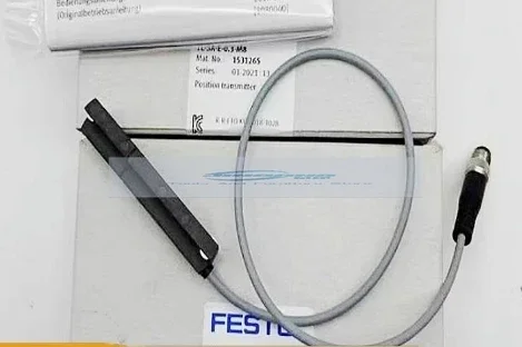 FESTO Festo датчик положения SDAT-MHS-M50-1L-SA-E-0-M8 1531265 Spot