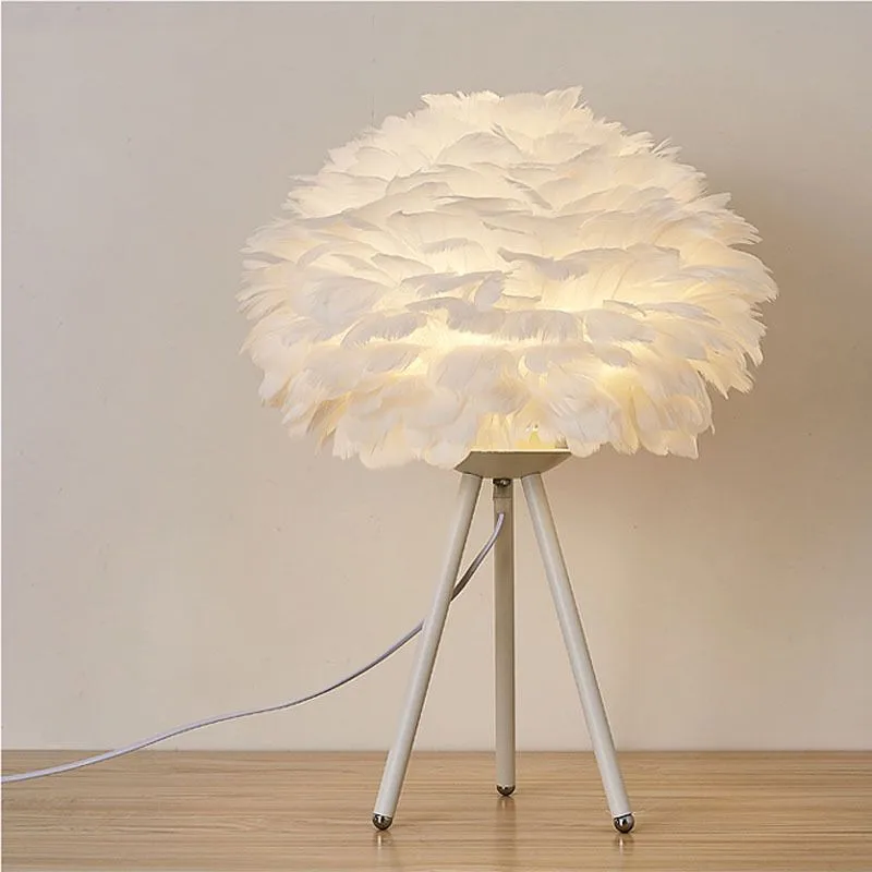 Goose Feather Bedroom Table Lamp Modern Living Room Bedside Lamp For Home Decoration Romantic Feather LED Night light Desk Lamp