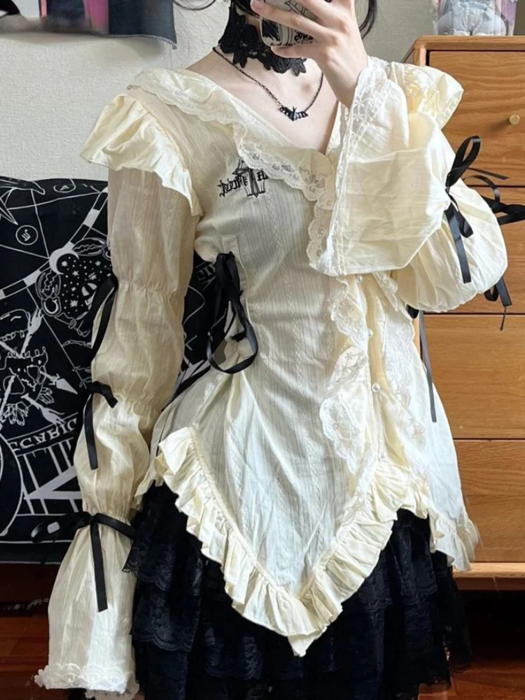 Женская плиссированная блузка с длинным рукавом квадратным вырезом и оборками