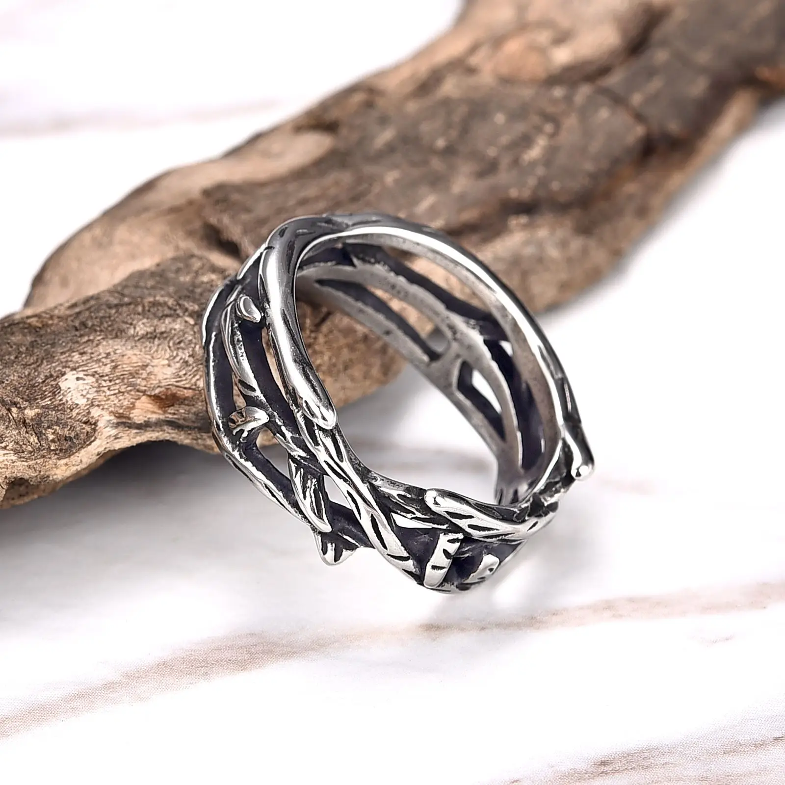 

Stainless Steel Mens Ring Retro Peace Olive Branch Ring Punk Simple Creative Thorns Biker Thorn Ring Jewelry Gift