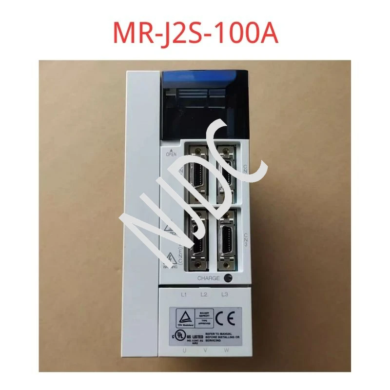 

MR-J2S-100A новый оригинальный сервопривод MR J2S 100A