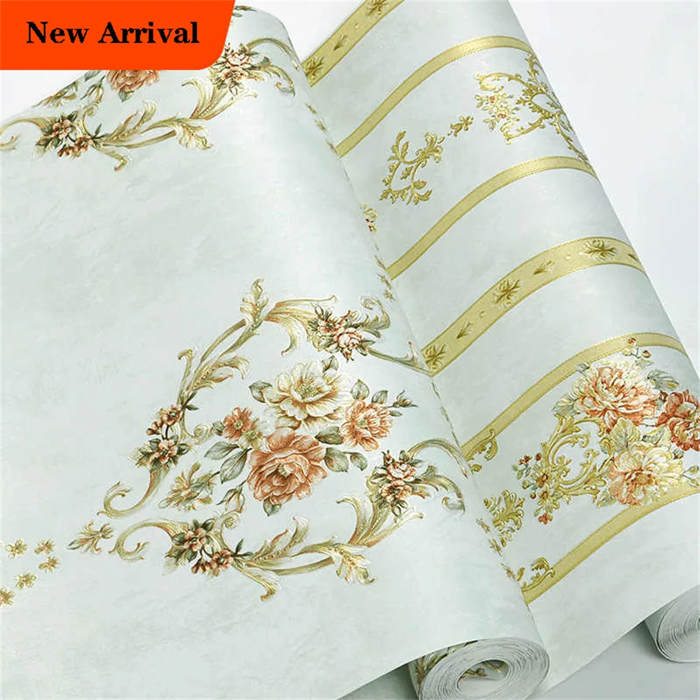 Роскошные дамасские обои в бежевую полоску с цветочным 3D тиснением