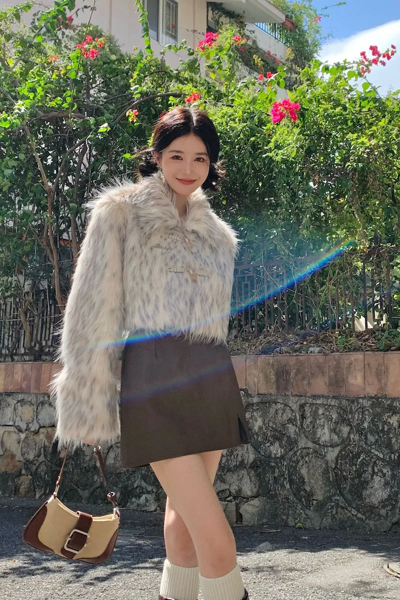 Autumn Winter Women Faux Fur Coats Fashion Short Warm Furry Coat Tops Sexy Leopard Plush Jackets for Women Cute Lapel Overcoat