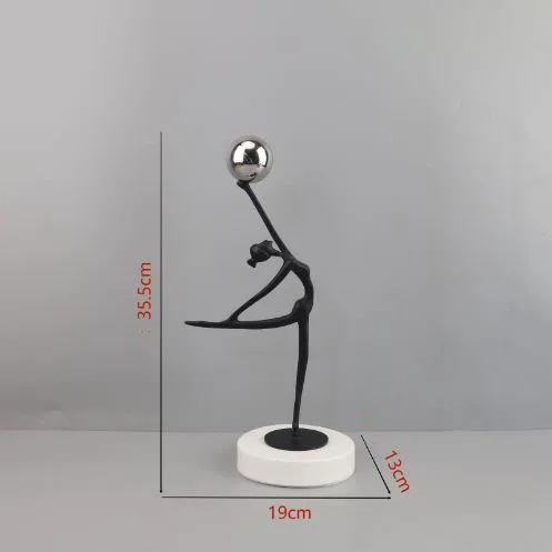 Металлическая абстрактная статуэтка танцующей девушки