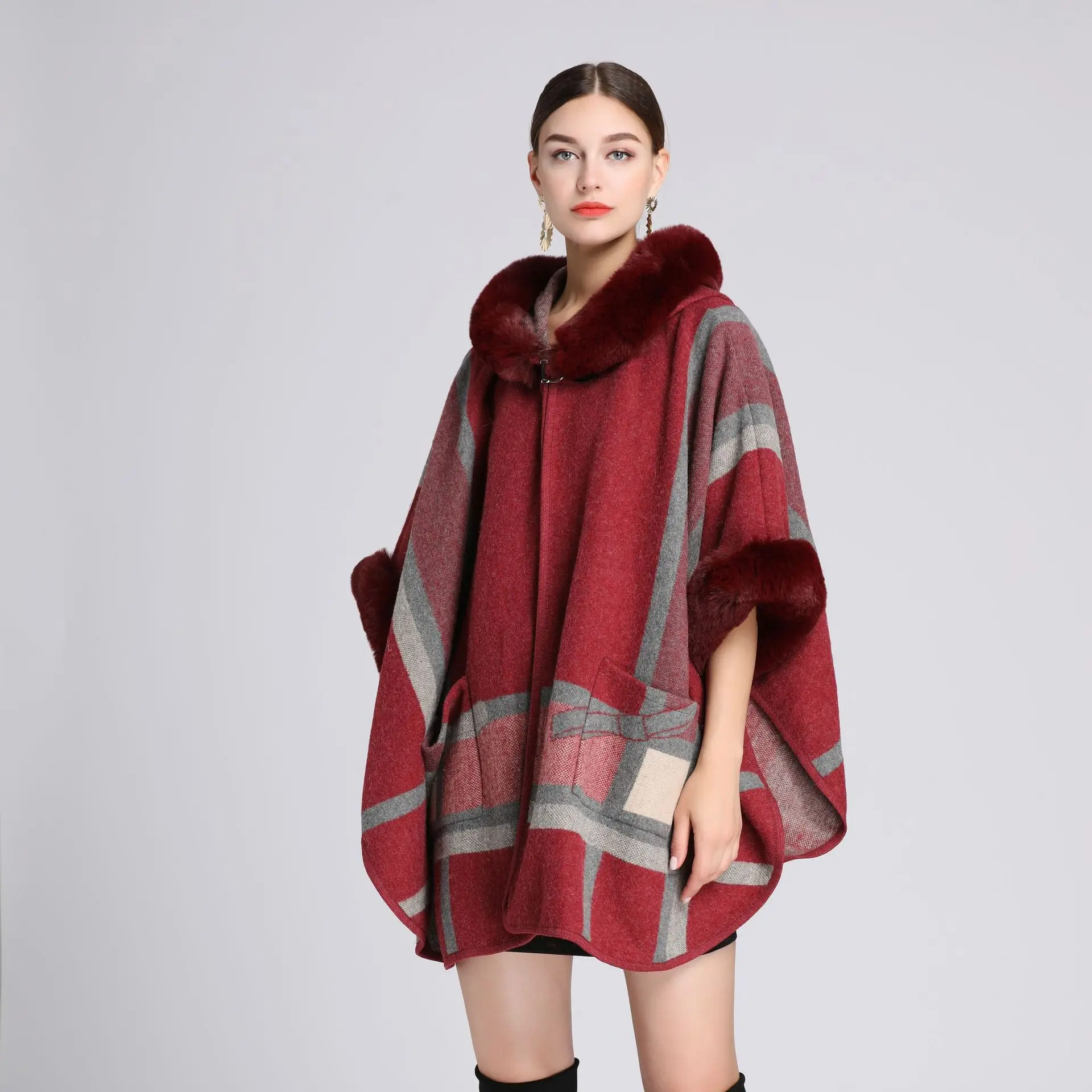 New Winter Long Sleeve Imitation Otter Rabbit Hair Coat Women Fashion Warm Fur Coats Outerwear Fake Fur Shawl Women Clothing