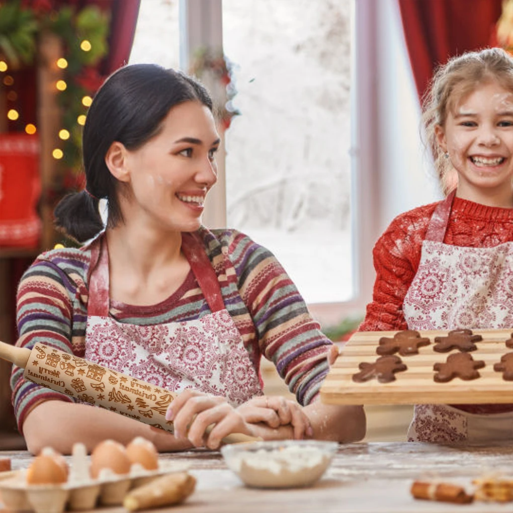 

2 Pieces Embossed Rolling Pin Christmas Patterned Biscuits Making Accessories Cookies Bake Tools Wood Cookie Roller
