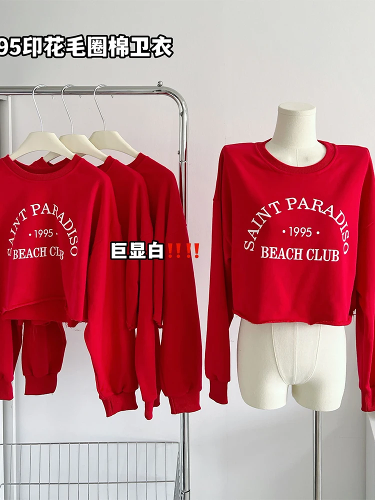 

American Style Vintage Lettered Print Women Crop Sweatshirts Baggy Long Sleeve Short Hoodies Pullover O-neck Red Color 2022 Chic