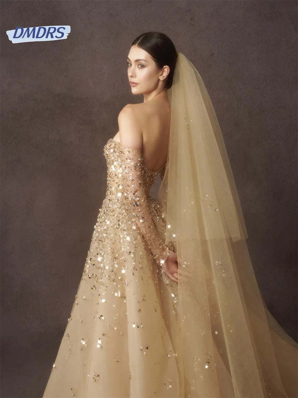 Рисунок 2 - Роскошное женское свадебное платье