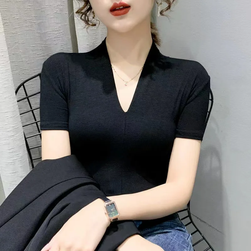

Women Super Elastic Solid Color Loose Silk V-neck Short-sleeved T-shirt Summer New Slim Top D2340