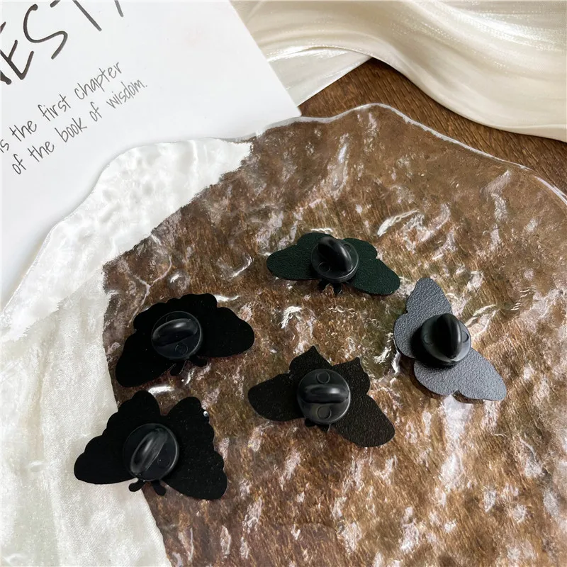 Мультяшная розовая синяя эмалированная брошь в виде бабочки свежие милые лунные