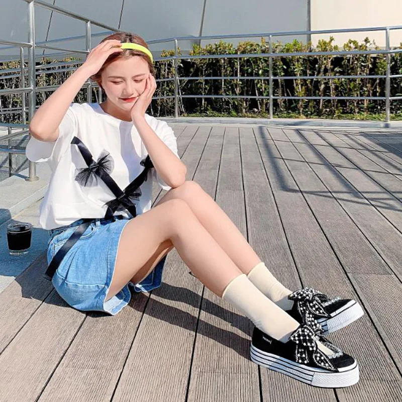 Spring New Summer Women Canvas Flats Fashion Girl Black Vulcanized Sneakers Pearl Beaded Butterfly Casual Shoes