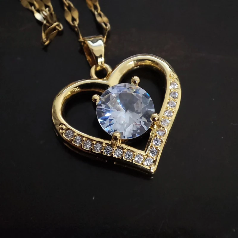 

Модное роскошное блестящее ожерелье с кулоном в форме сердца из циркония для женщин 2023 золотистый чокер из нержавеющей стали ожерелье для женщин ювелирные изделия подарки