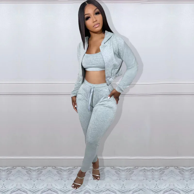 Осенний женский спортивный костюм с лямкой на шее + пальто капюшоном широкий