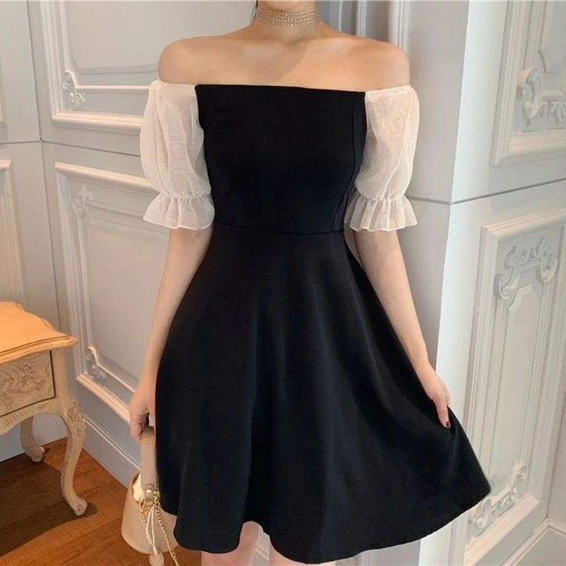 Women Short Puff Sleeve Dress Ruffle Skater Dress Mini Dress Square Neck Dress Elegent A-Line Dress Summer Smocked Dress