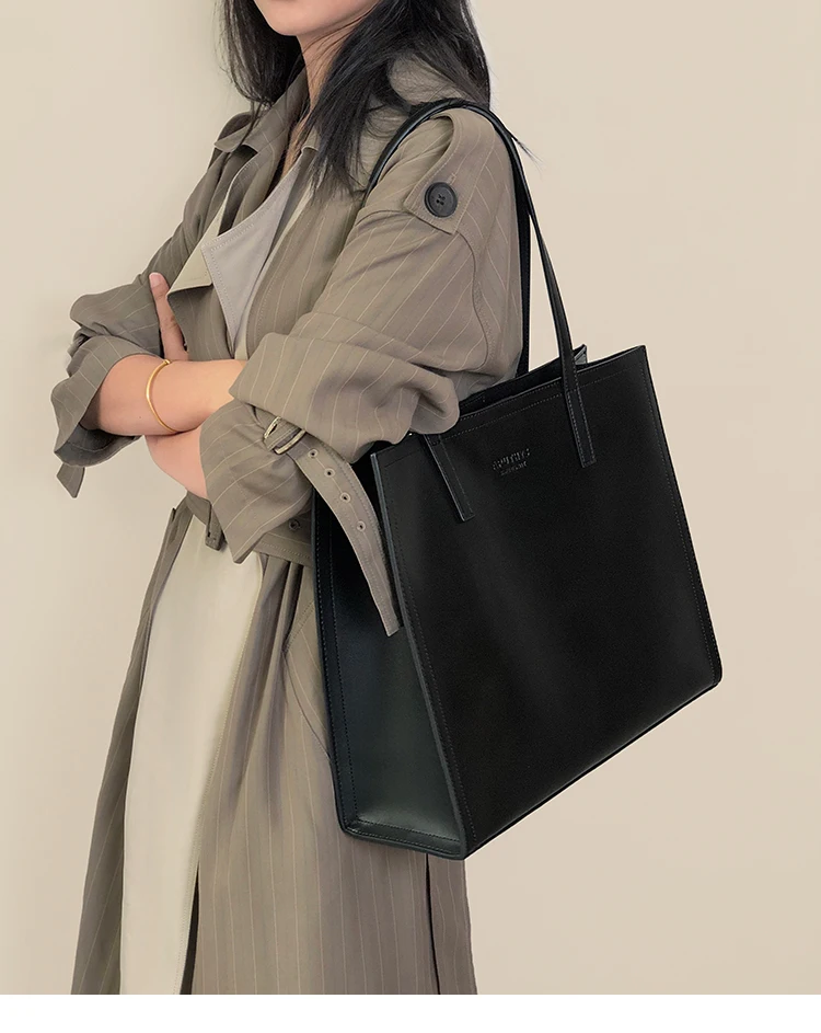 

2021 New Tote Bag Women's Large capacity Briefcase Leather Work commute Computer Bag One shoulder carry large bag
