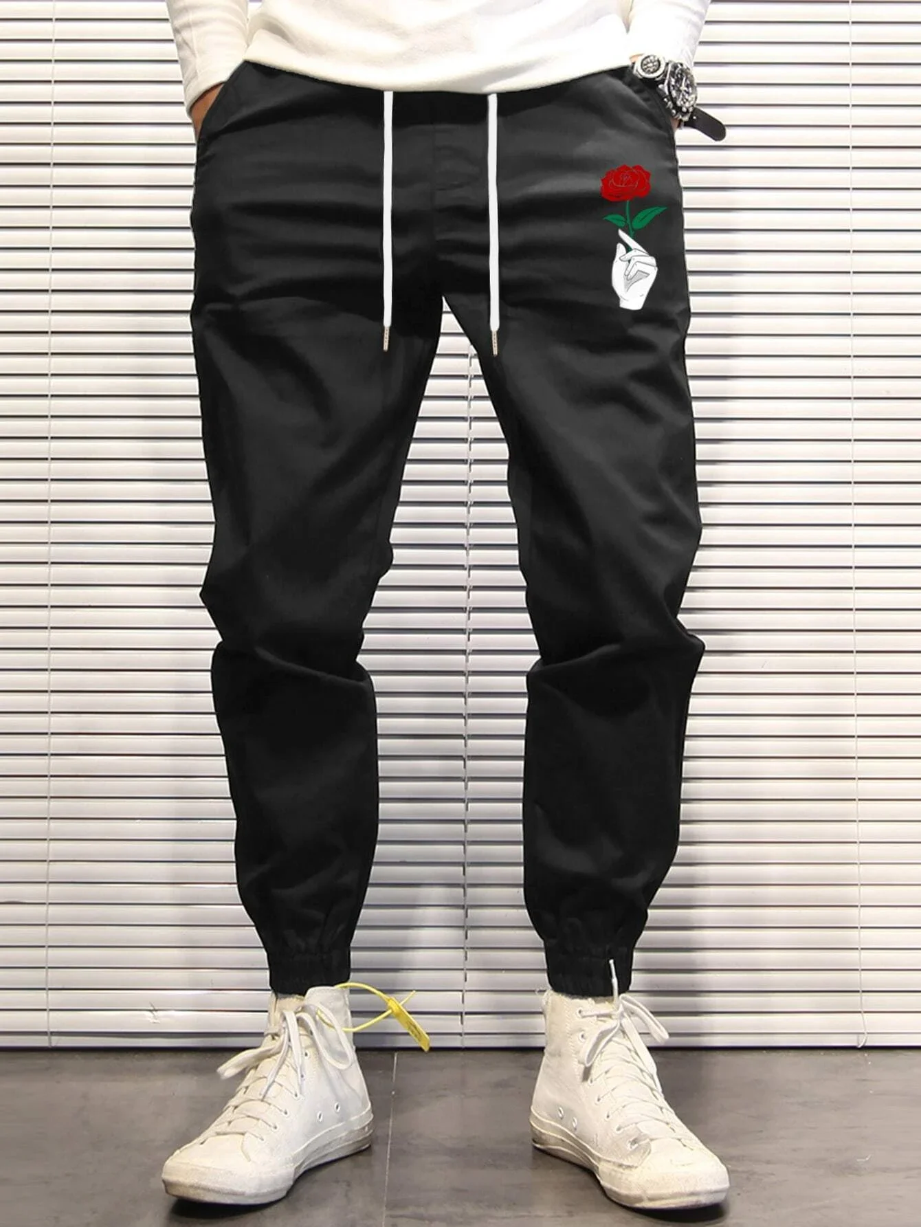 

Новинка, мужские корейские модные шаровары LAPPSTER с широкими штанинами, джоггеры 2022, мужские черные свободные спортивные брюки, прямые штаны ...