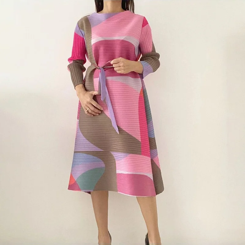 

2023 Pleated Dress Women Hit Color Geometric With Belt Sashes Over Size Long Sweet Casual New Spring Fashion Tide Spot