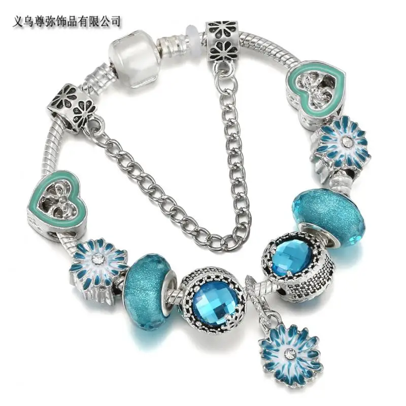 

Браслет женский из серебра 925 пробы в виде цветка маргаритки и сердца