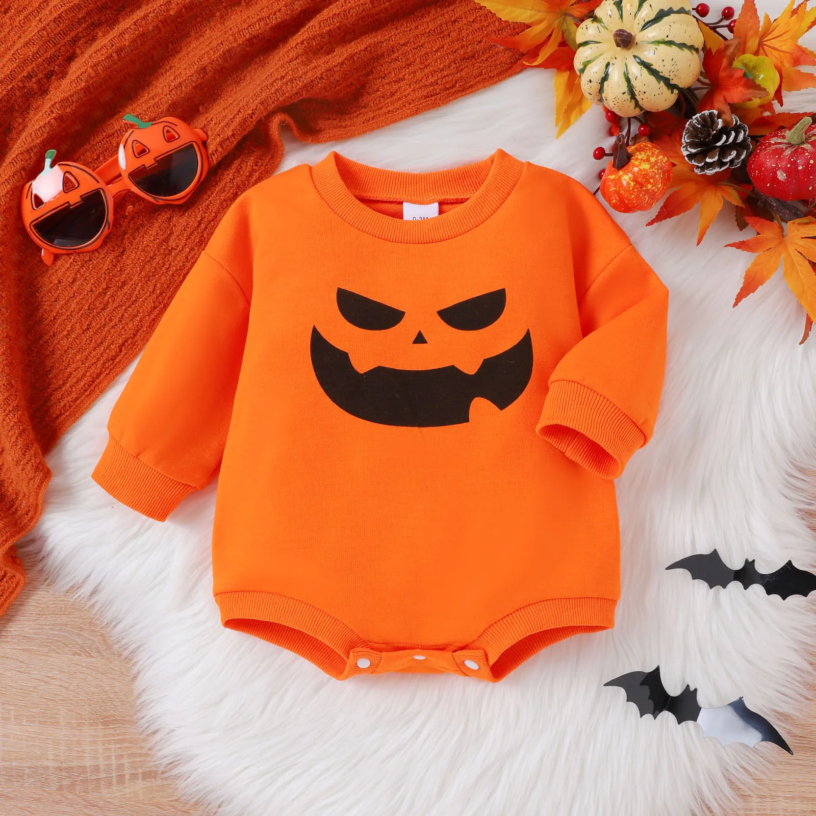

Наряды для маленьких мальчиков на 12 месяцев для новорожденных мальчиков и девочек на Хэллоуин с длинным рукавом и рисунком тыквы искусственный свитшот для новорожденных Комбинезоны