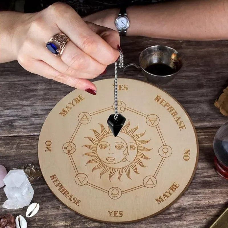 

Wooden Pendulum Board with Moon Star Divination Energy Carven Plate Healing Meditation Board Ornaments Metaphysical Altar