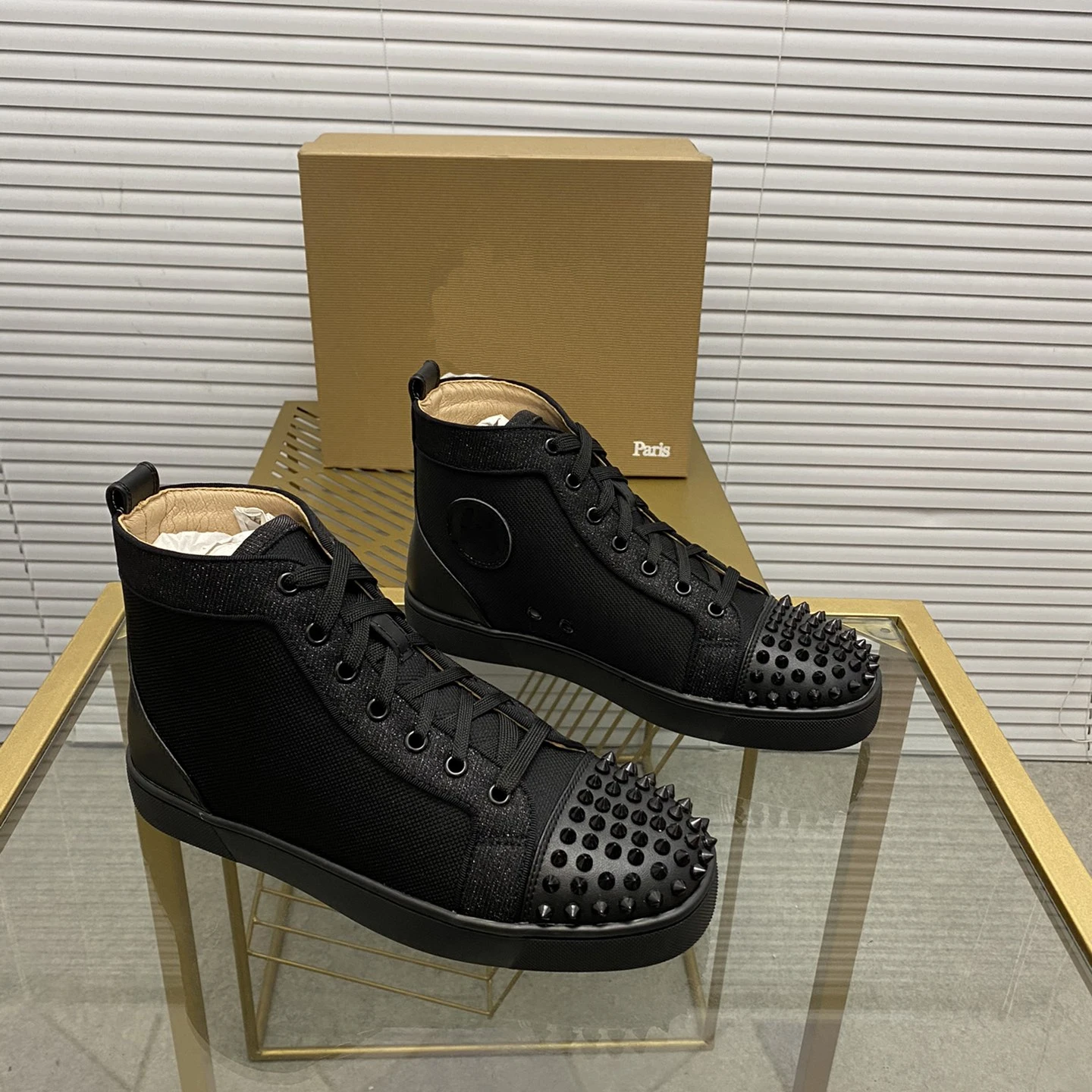 

Top Quality Red Sole Mens Casual Shoes Luxury Womens Leather Sneakers Unisex Fashion Trainers Youth Designer Couple Shoes MD0181