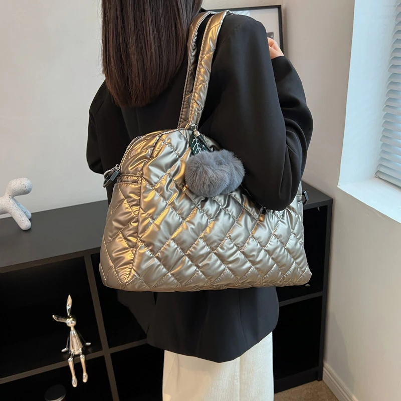 

High Capacity Top Handle Totes Bags for Women 2023 Winter Trends Latest Handbags Soft Warm Padded Shoulder Side Crossbody Bags
