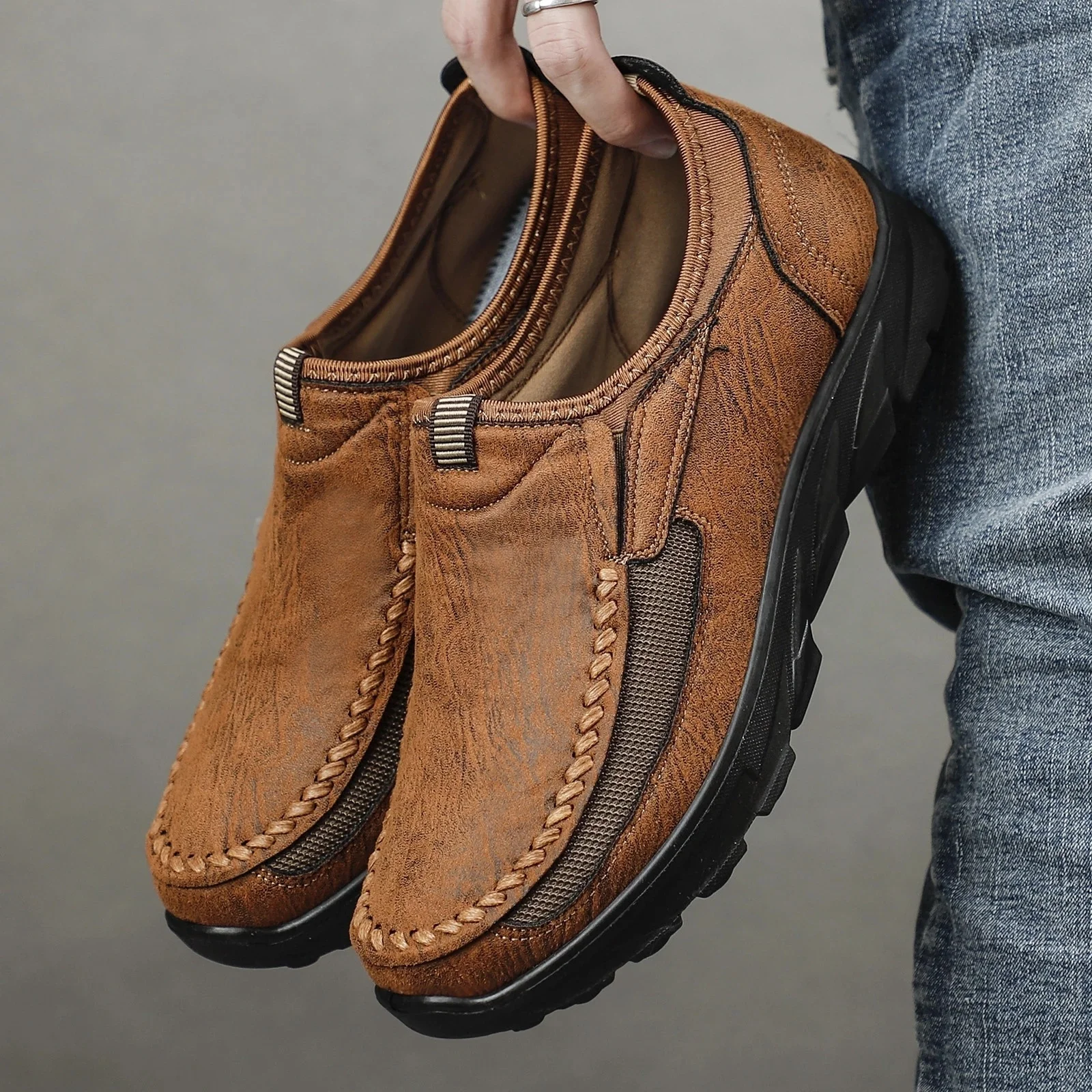 

Non-slip Hiking Shoes Men Leather PU Slip-on Casual Shoes