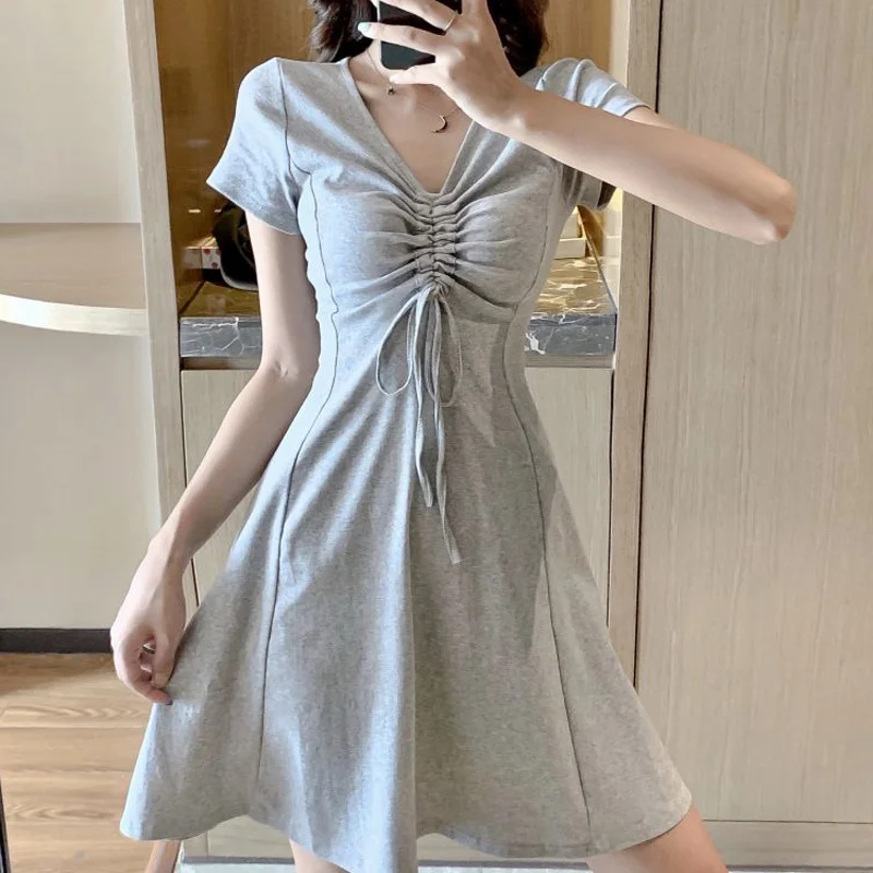 

Summer Short Sleeve Mini Dress V Neck Solid Color Drawstring Pleated Ladies Dresses Korean Style Casual Fashion Women Clothing