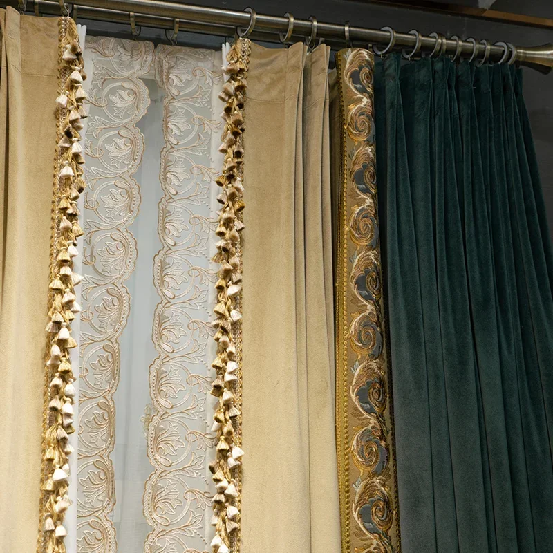 Европейские темно-зеленые бархатные однотонные утолщенные шторы для гостиной