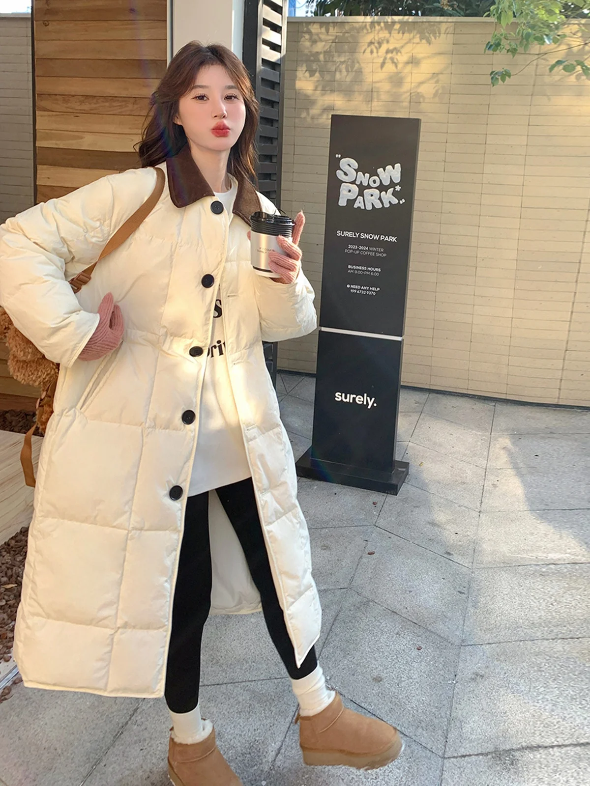 Кремово-белый легкий пуховик женский зимний новый свободный повседневный