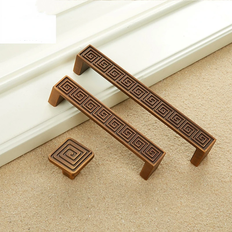 

Antique Luxurious Zinc Alloy Handles Hardware Decoration Drawer Handles Cabinet Wardrobe Door Knobs